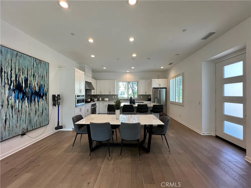 102 Menkar Irvine, CA 92618
