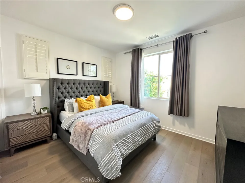 102 Menkar Irvine, CA 92618