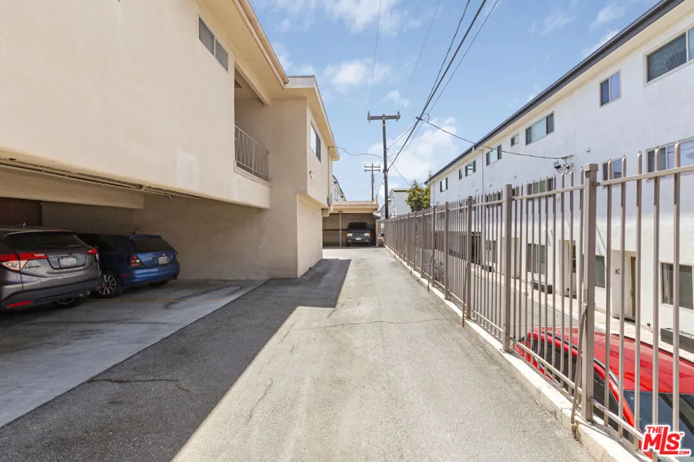 3444 Emerald Street Torrance, CA 90503