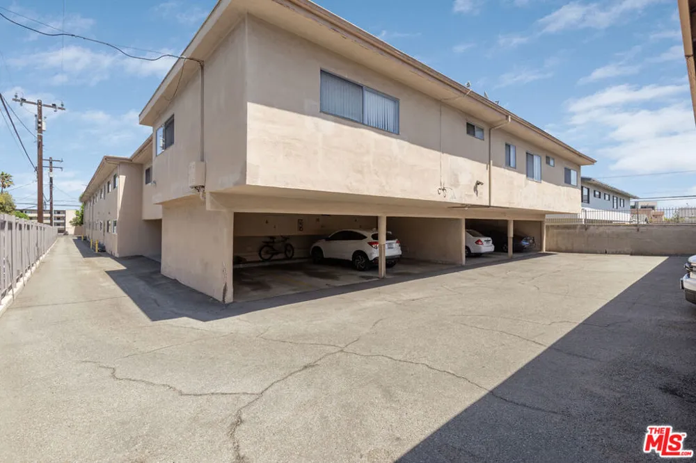 3444 Emerald Street Torrance, CA 90503