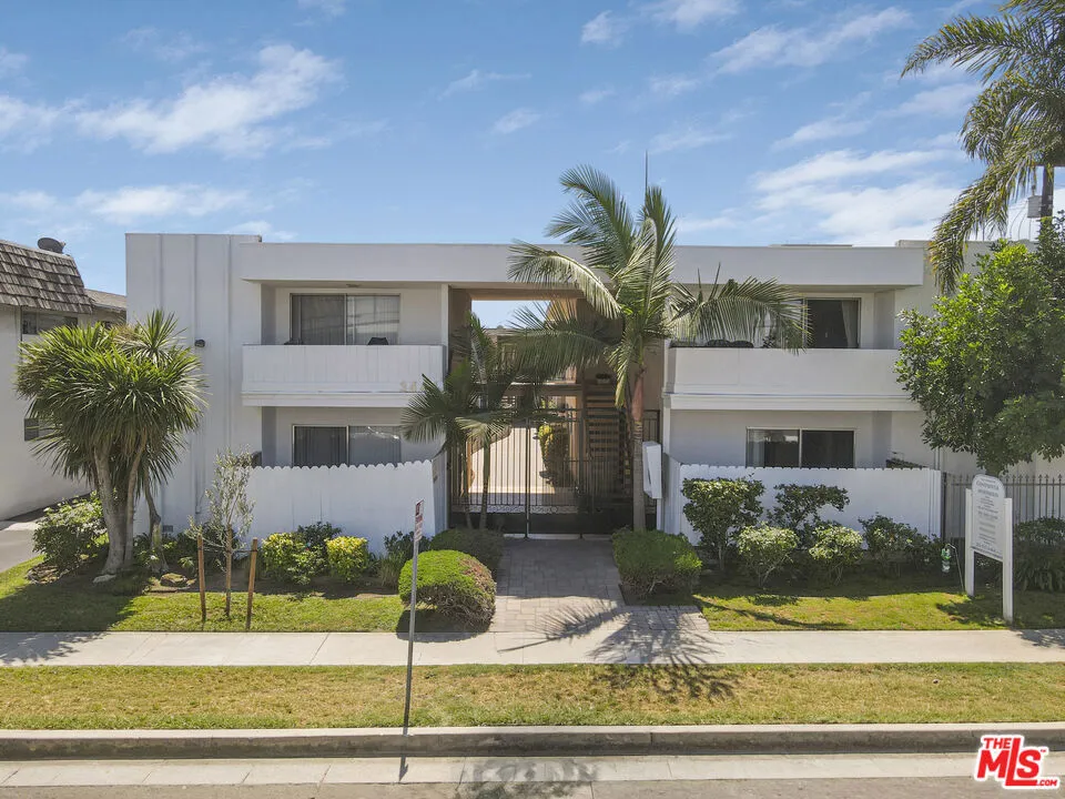 3444 Emerald Street Torrance, CA 90503