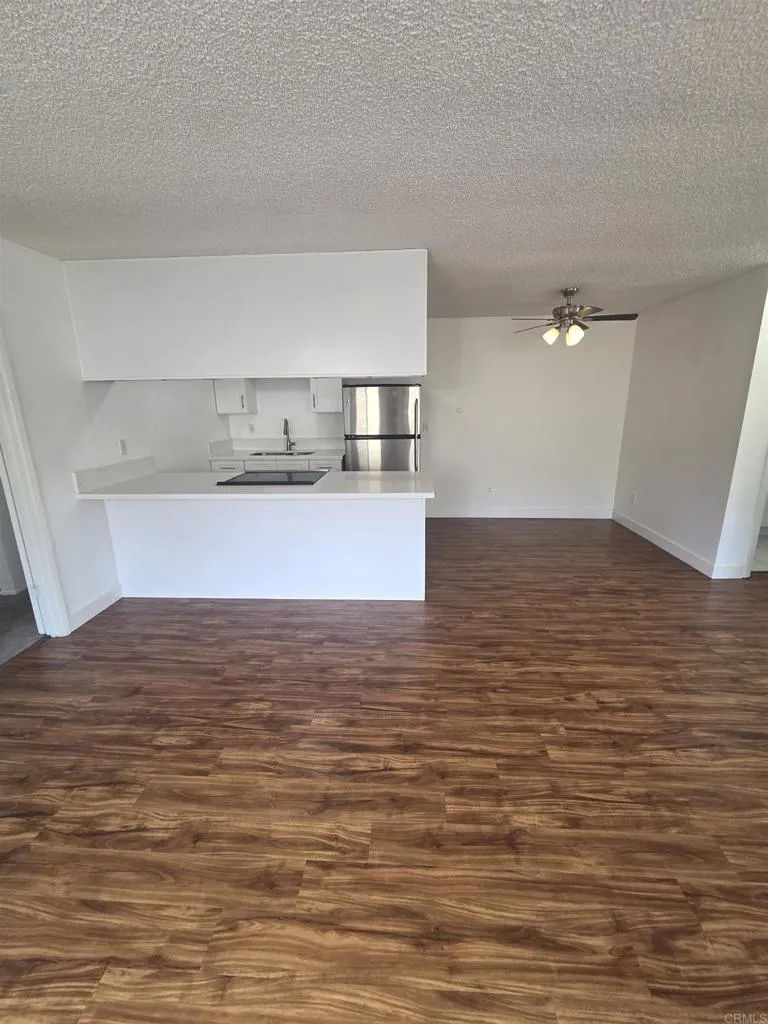 431 E Madison Ave El Cajon, CA 92020