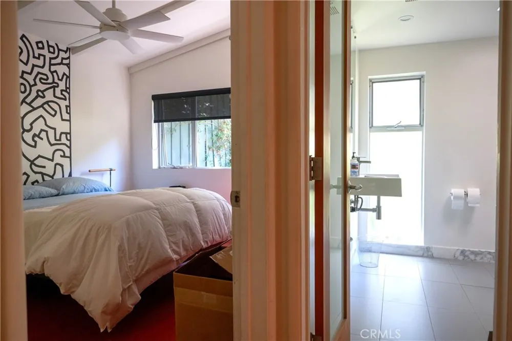 15515 Del Gado Drive Sherman Oaks, CA 91403