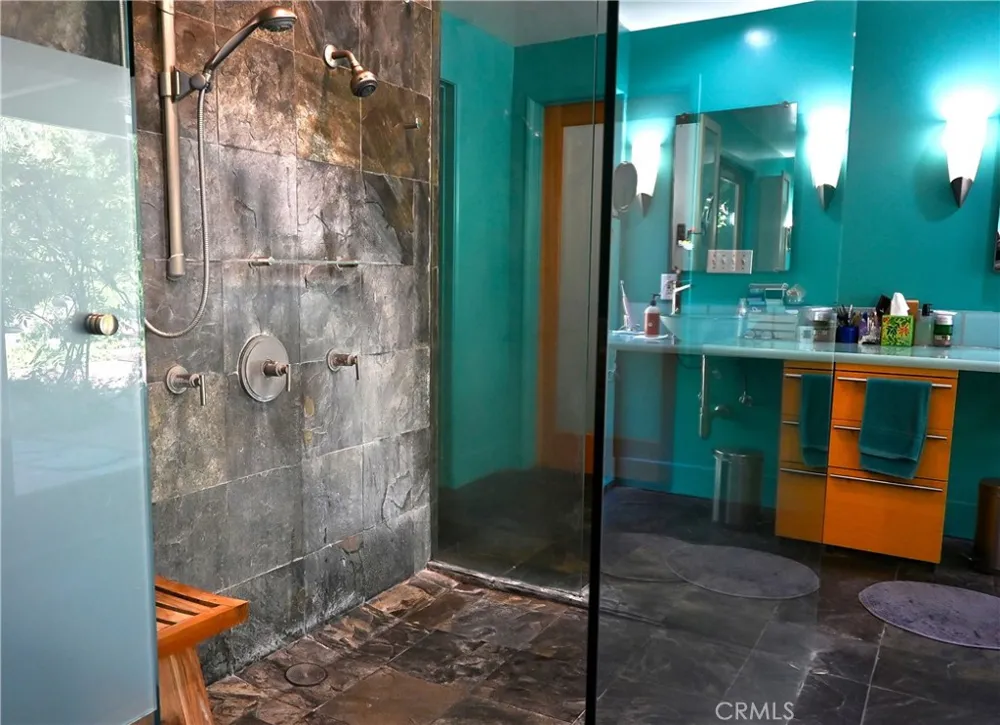 15515 Del Gado Drive Sherman Oaks, CA 91403