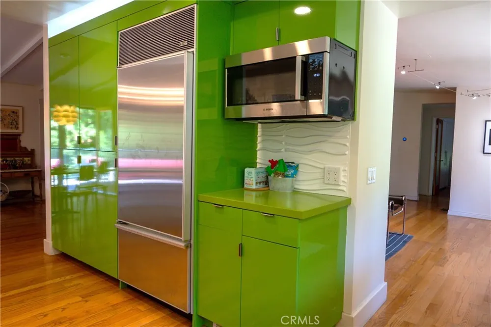 15515 Del Gado Drive Sherman Oaks, CA 91403