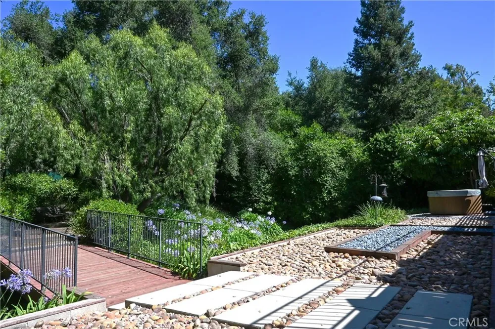15515 Del Gado Drive Sherman Oaks, CA 91403