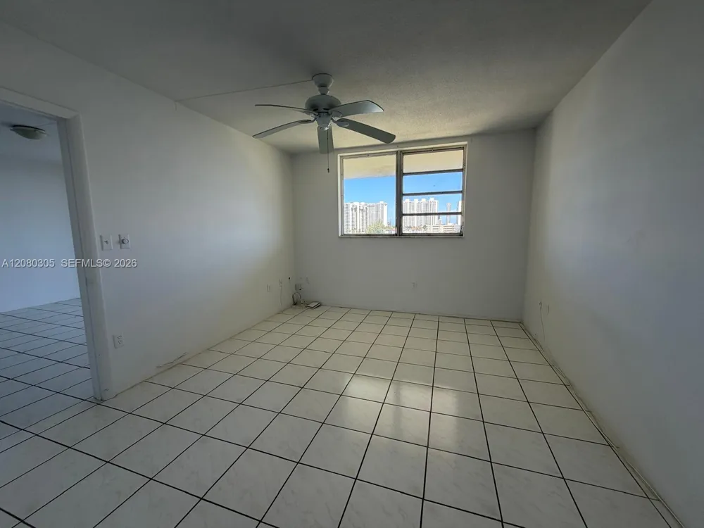 2861 Leonard Dr #F608 Aventura, FL 33160