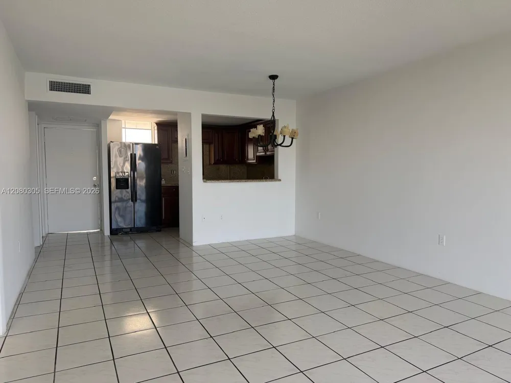 2861 Leonard Dr #F608 Aventura, FL 33160