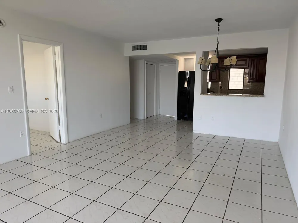 2861 Leonard Dr #F608 Aventura, FL 33160