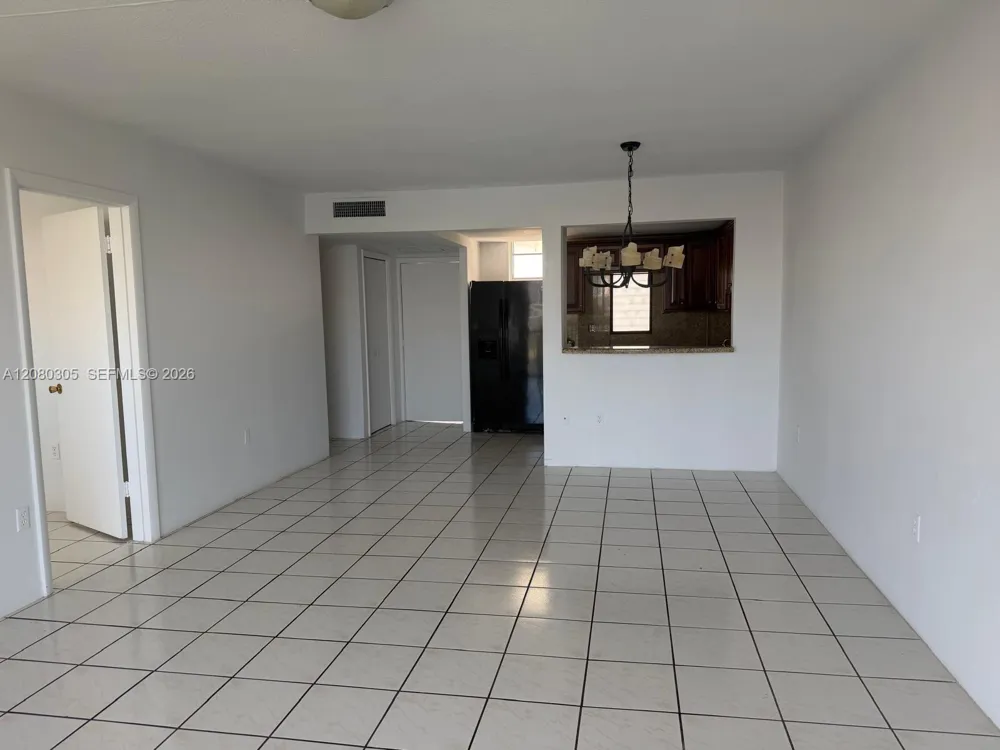 2861 Leonard Dr #F608 Aventura, FL 33160