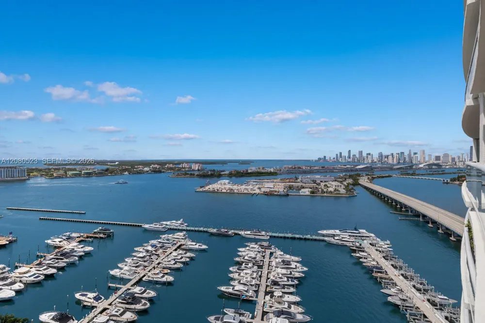 450 Alton Rd #2505 Miami Beach, FL 33139