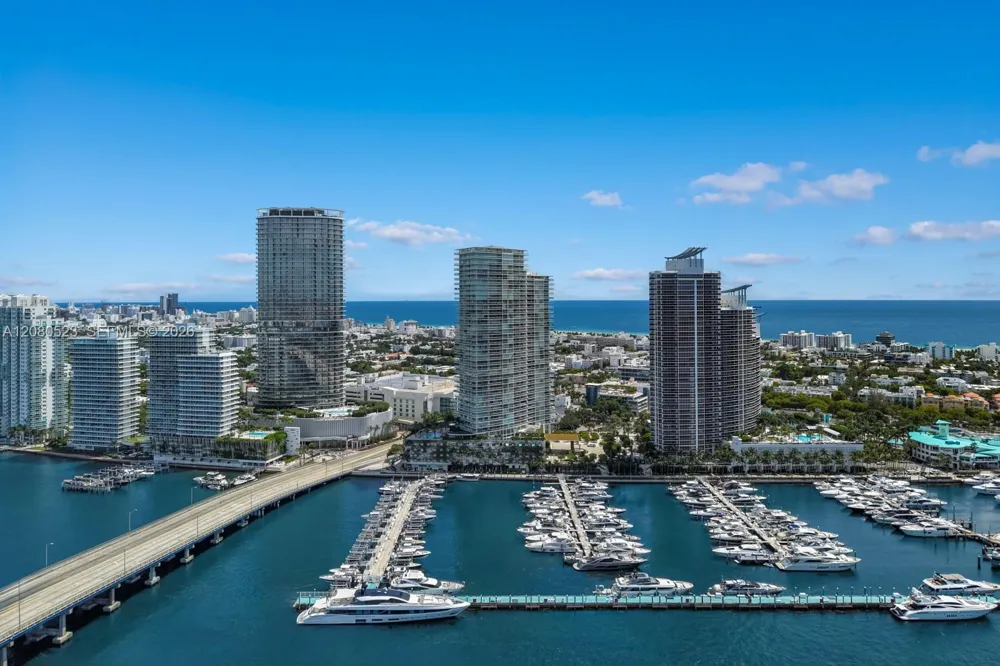450 Alton Rd #2505 Miami Beach, FL 33139