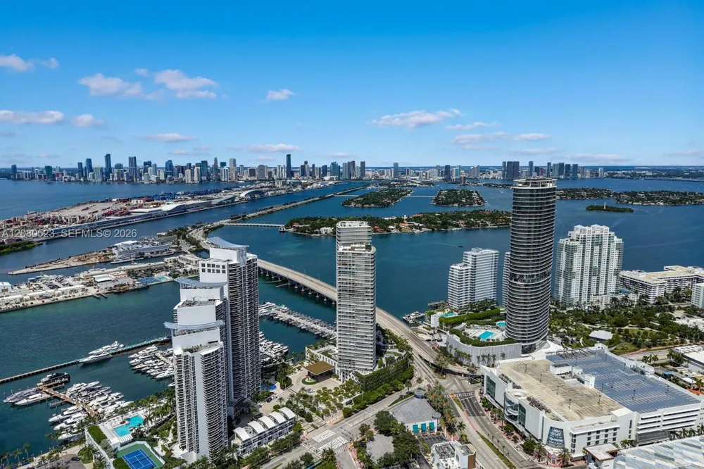 450 Alton Rd #2505 Miami Beach, FL 33139