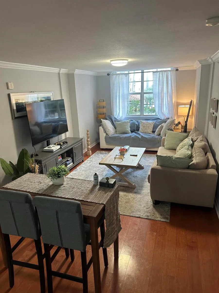1801 FLAGLER DRIVE #219 West Palm Beach, FL 33407
