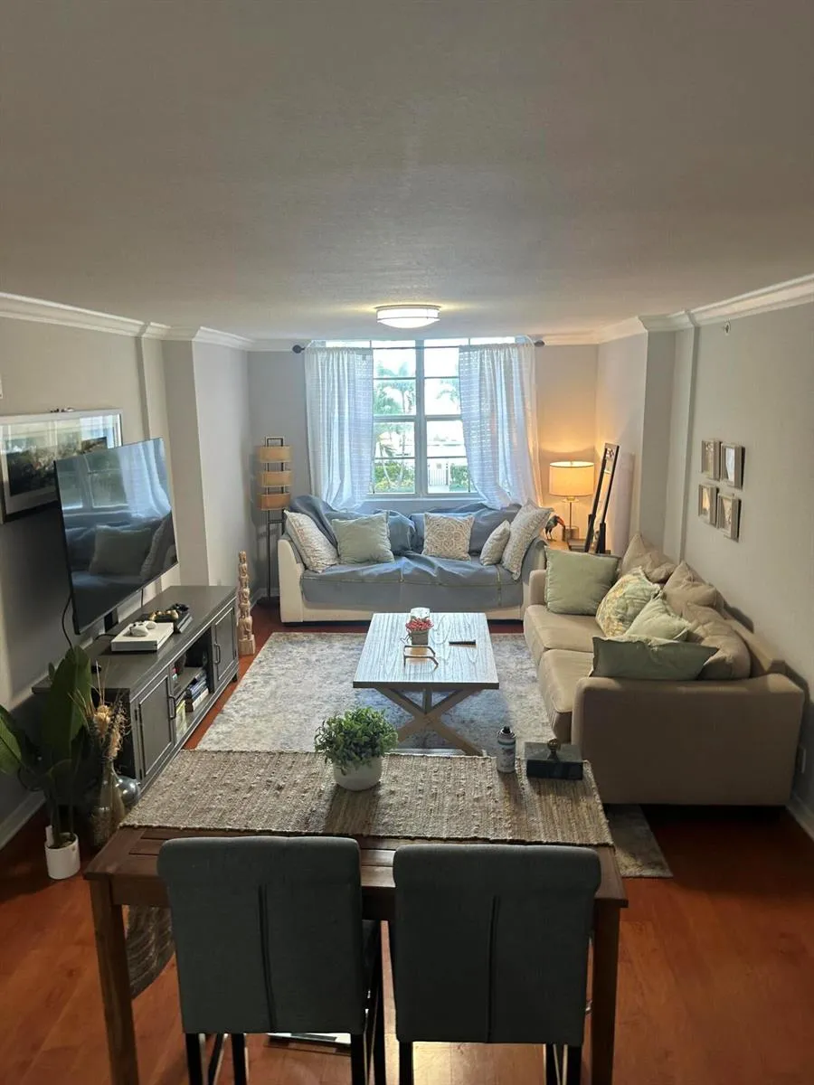 1801 FLAGLER DRIVE #219 West Palm Beach, FL 33407