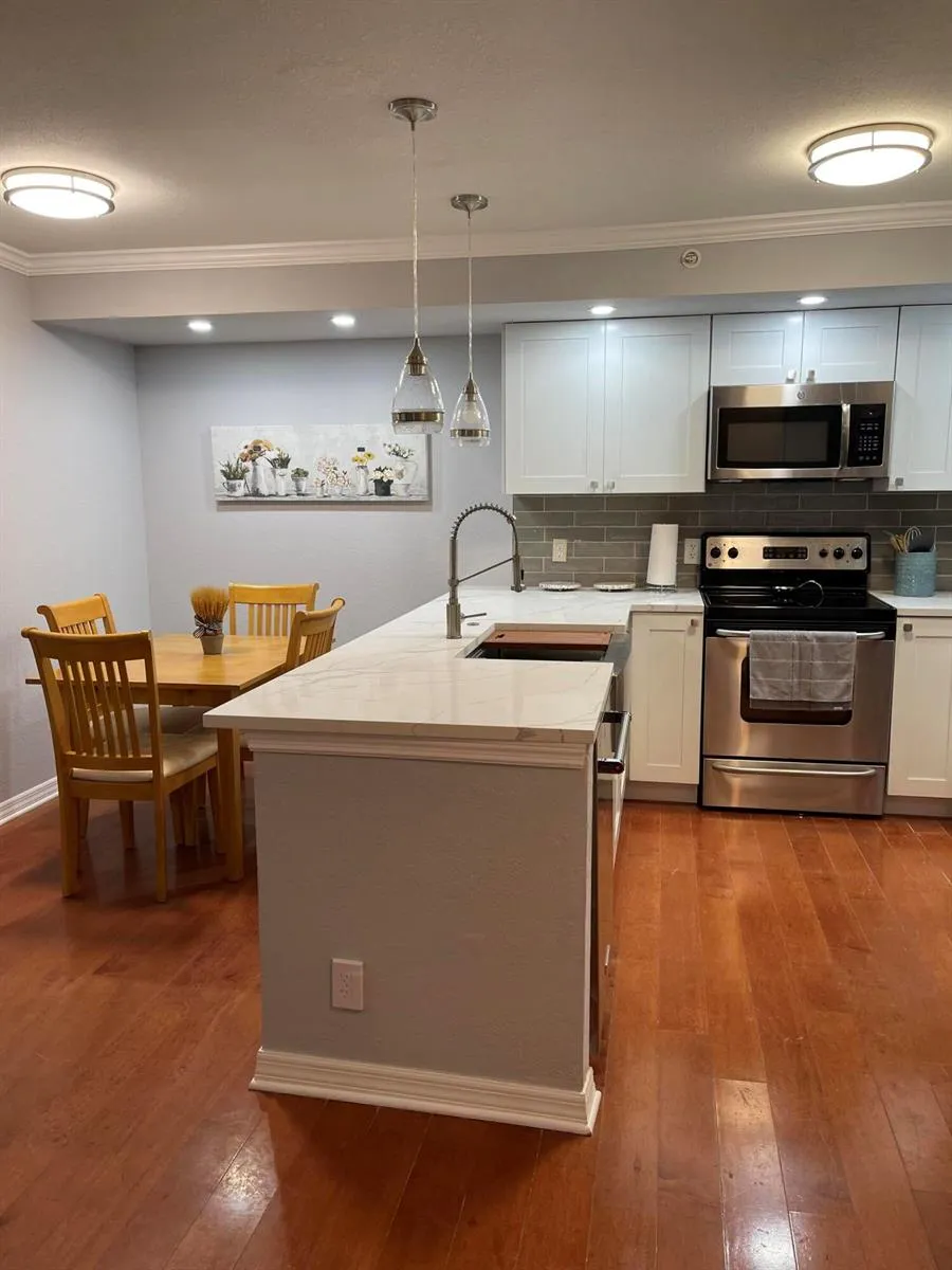 1801 FLAGLER DRIVE #219 West Palm Beach, FL 33407