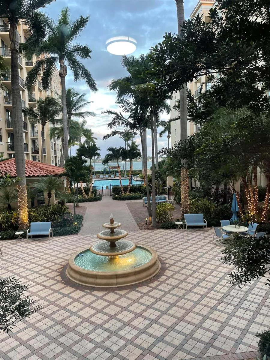 1801 FLAGLER DRIVE #219 West Palm Beach, FL 33407