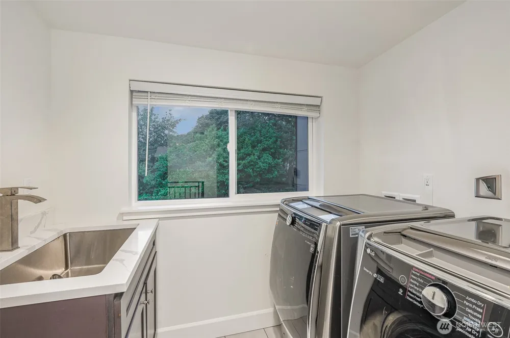 5426 31st Avenue S Seattle, WA 98108