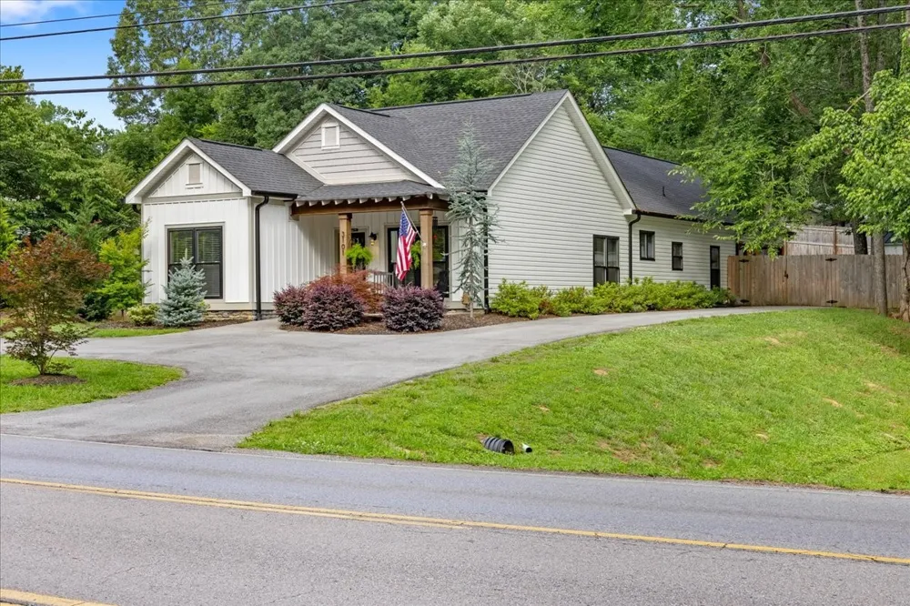 3101 Peerless Rd NW Cleveland, TN 37312