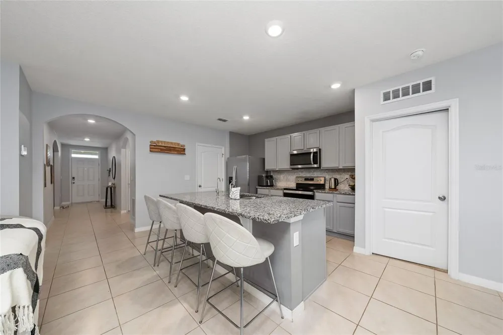 2822 HARMONIA HAMMOCK RD Harmony, FL 34773