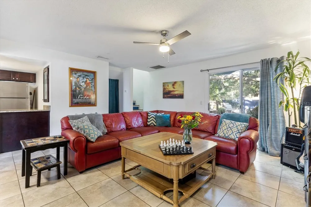 903 BYRON LANE Sarasota, FL 34243