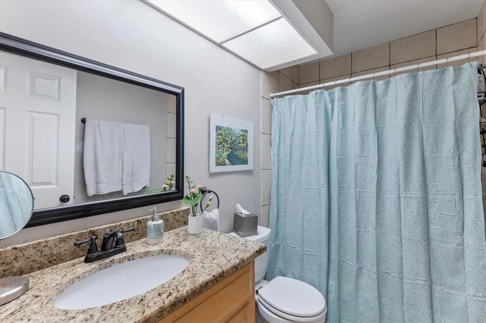 903 BYRON LANE Sarasota, FL 34243