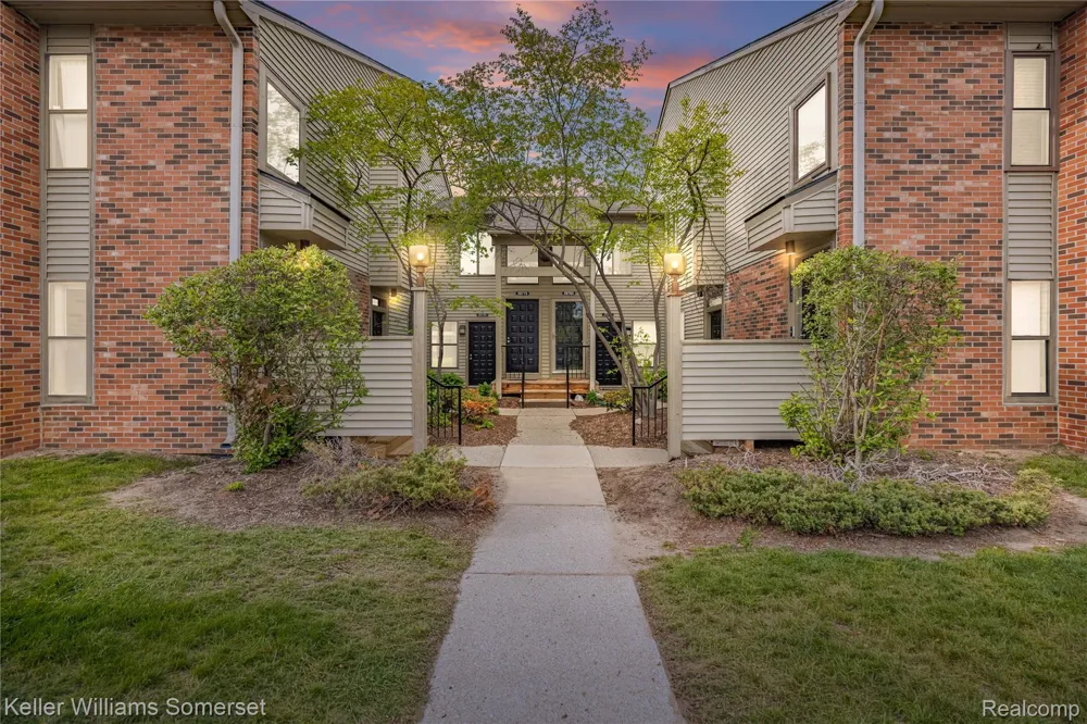 20745 Indian Creek Drive Farmington Hills City, MI 48335