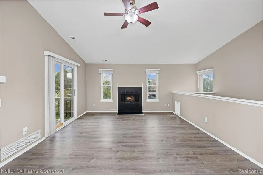 20745 Indian Creek Drive Farmington Hills City, MI 48335