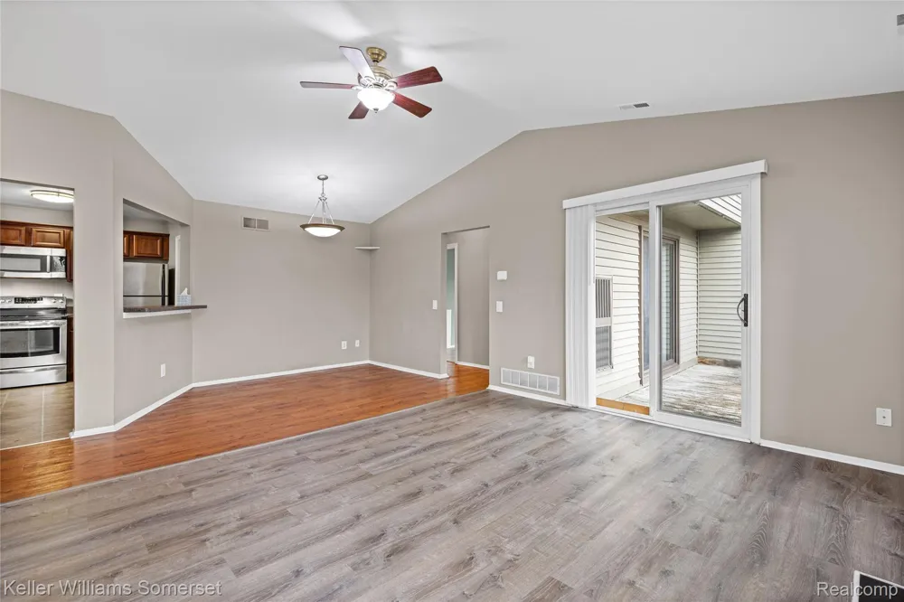 20745 Indian Creek Drive Farmington Hills City, MI 48335