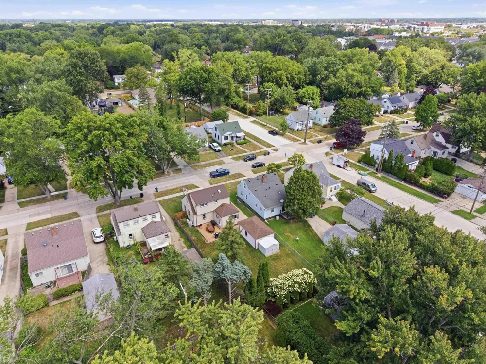 1308 Donald Avenue Royal Oak City, MI 48073