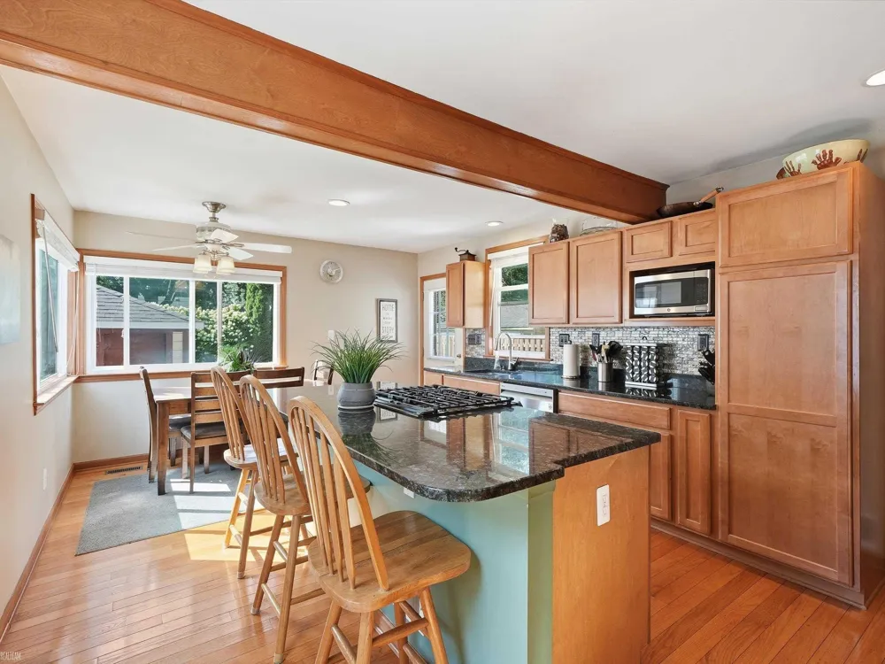 1308 Donald Avenue Royal Oak City, MI 48073