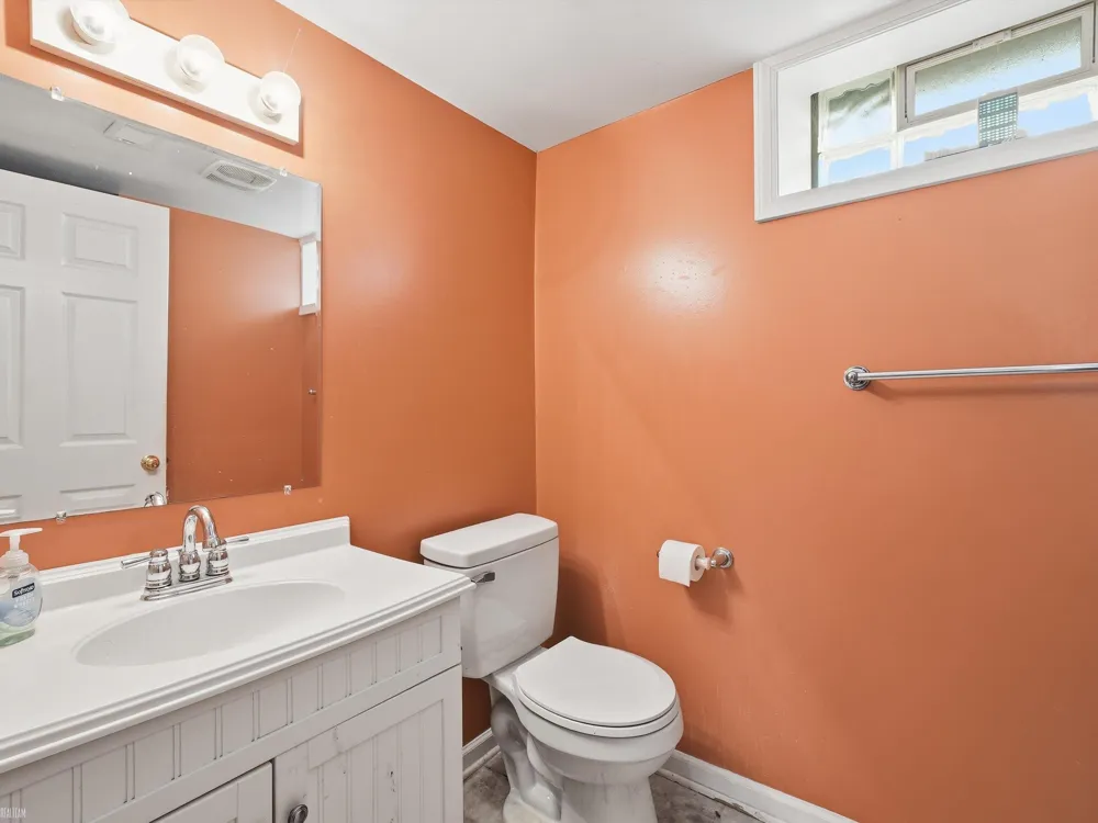 1308 Donald Avenue Royal Oak City, MI 48073