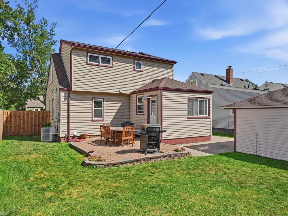 1308 Donald Avenue Royal Oak City, MI 48073