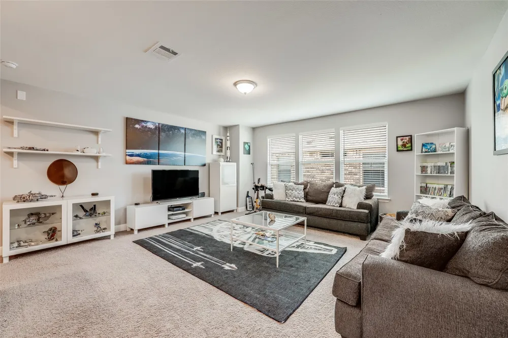 140 Auburn Street Kyle, TX 78640