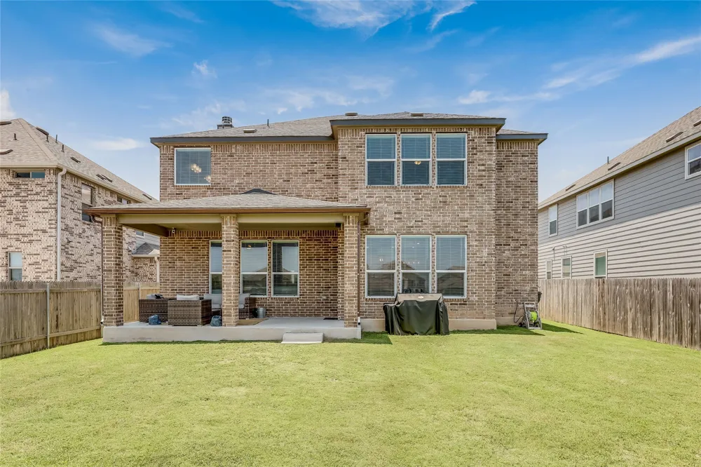 140 Auburn Street Kyle, TX 78640