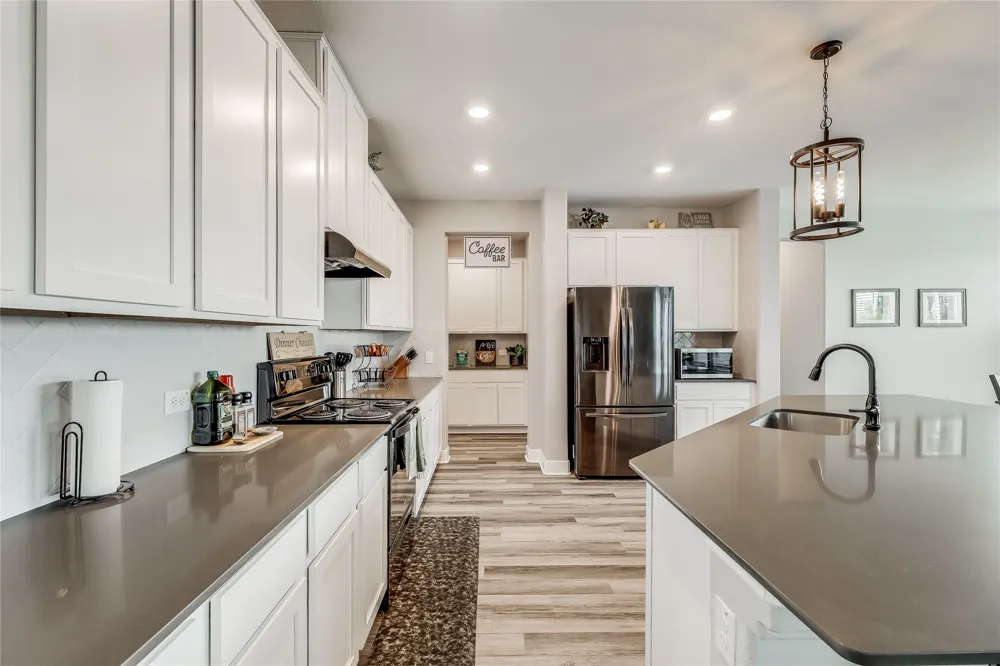 140 Auburn Street Kyle, TX 78640