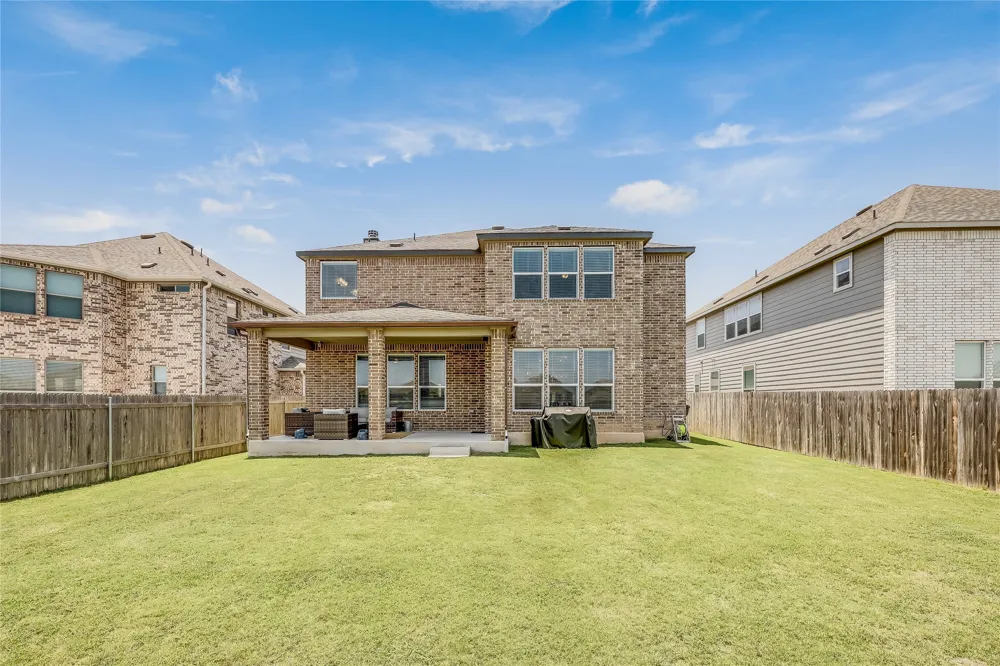 140 Auburn Street Kyle, TX 78640