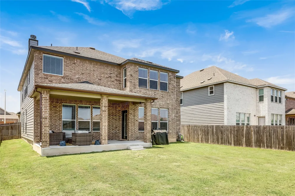 140 Auburn Street Kyle, TX 78640