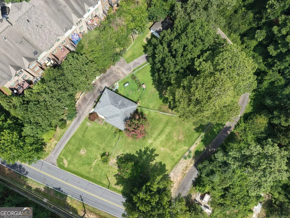 2421 Maner RD SE Atlanta, GA 30339