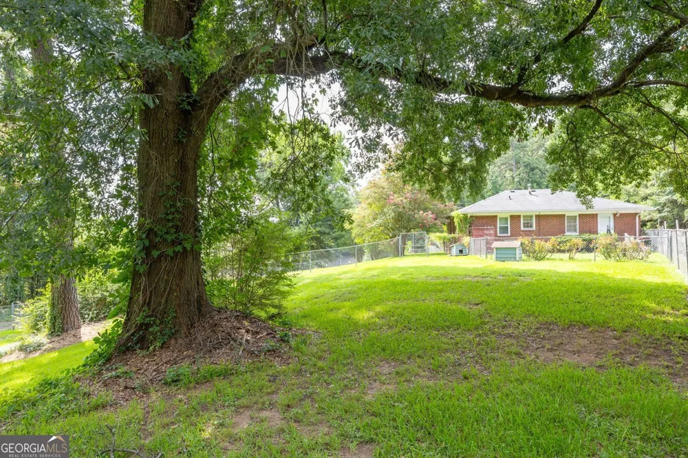2421 Maner RD SE Atlanta, GA 30339