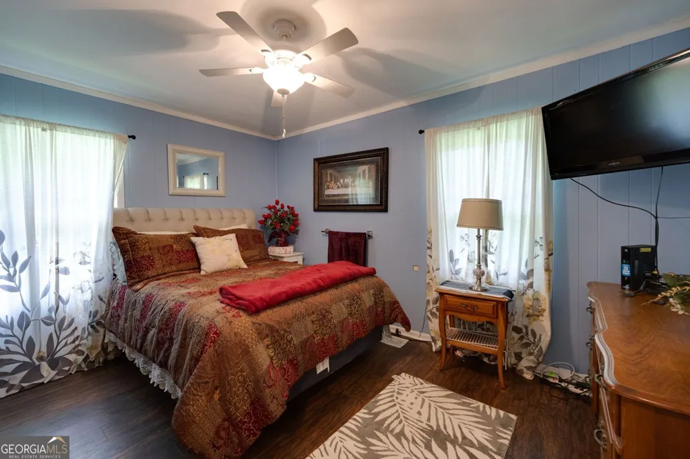 2421 Maner RD SE Atlanta, GA 30339