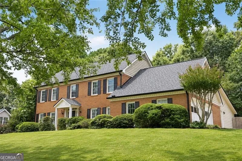 1820 N Chestnut Grove DR Marietta, GA 30066