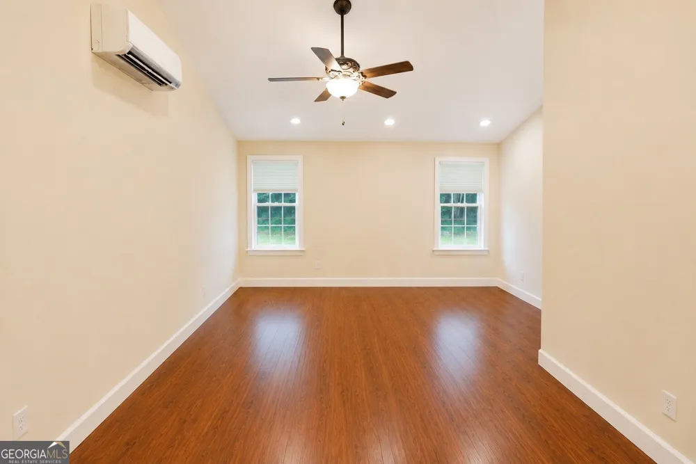 1820 N Chestnut Grove DR Marietta, GA 30066