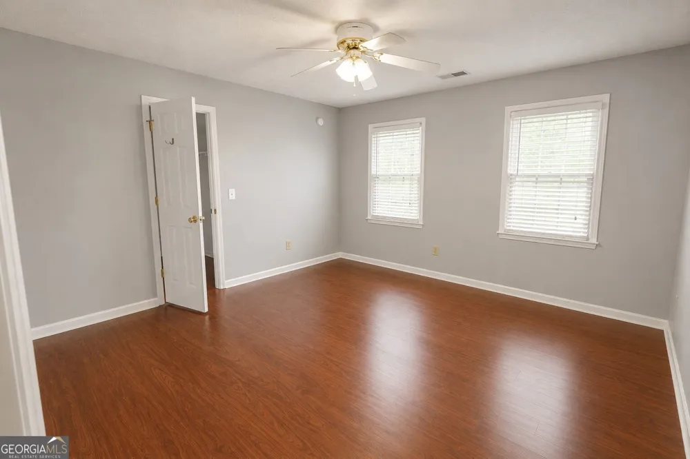 1820 N Chestnut Grove DR Marietta, GA 30066
