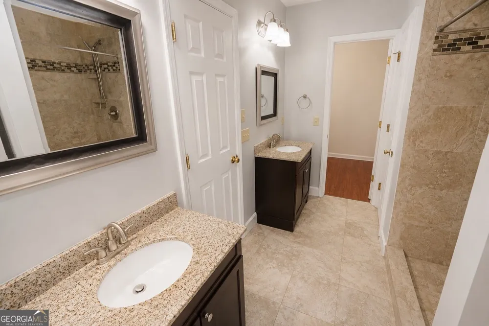 1820 N Chestnut Grove DR Marietta, GA 30066