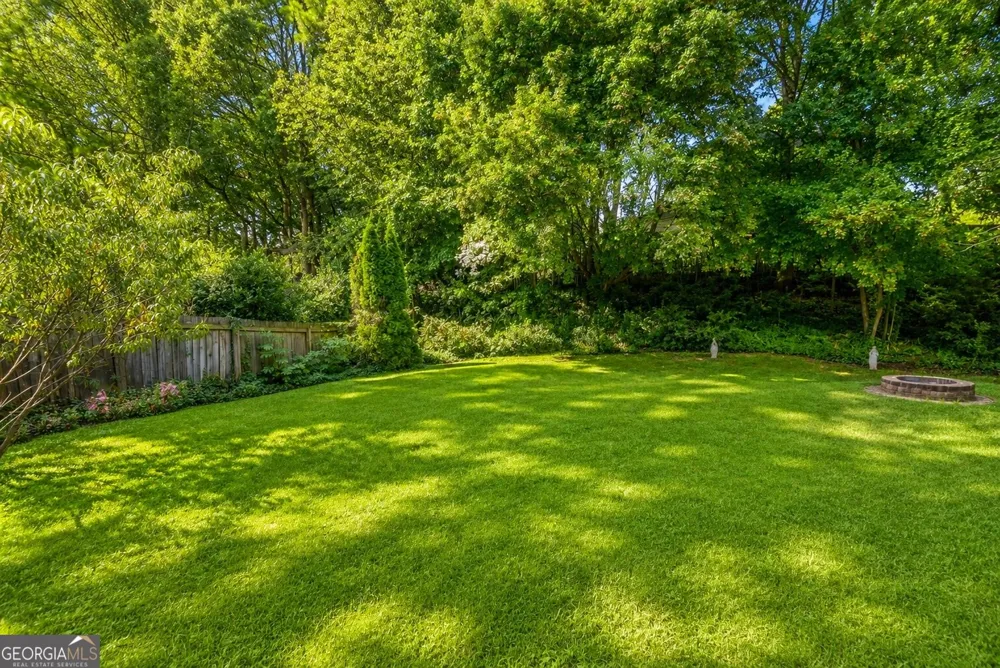 1820 N Chestnut Grove DR Marietta, GA 30066