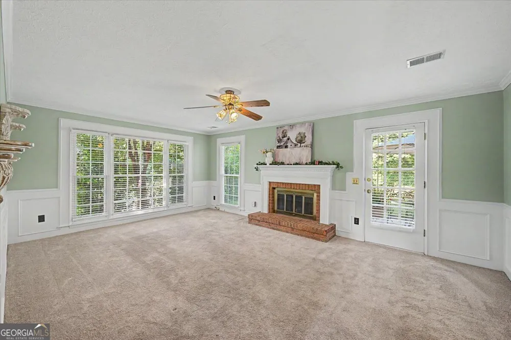 1820 N Chestnut Grove DR Marietta, GA 30066