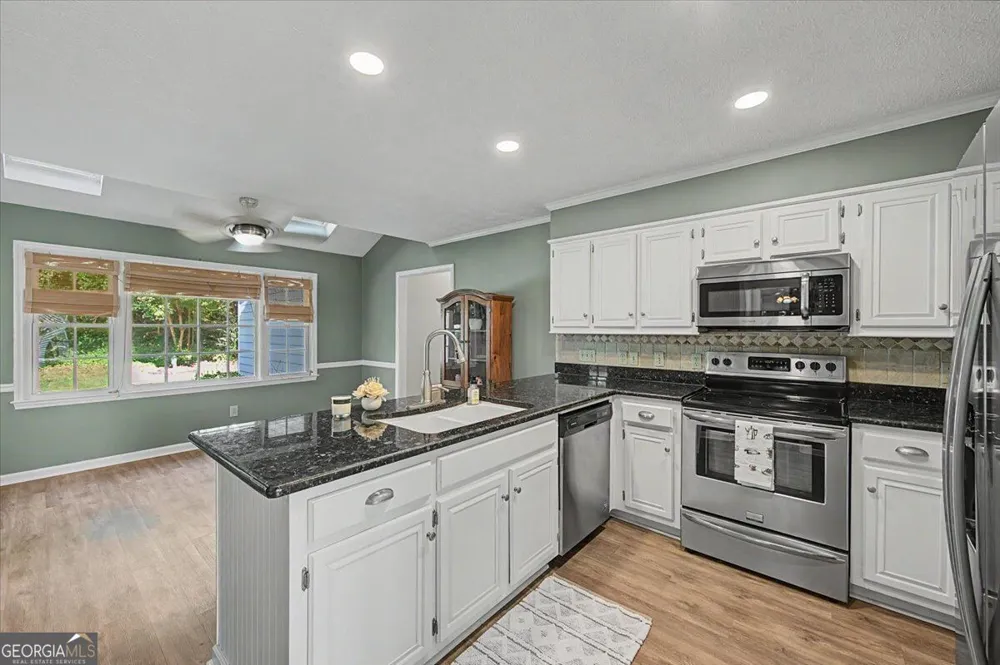 1820 N Chestnut Grove DR Marietta, GA 30066