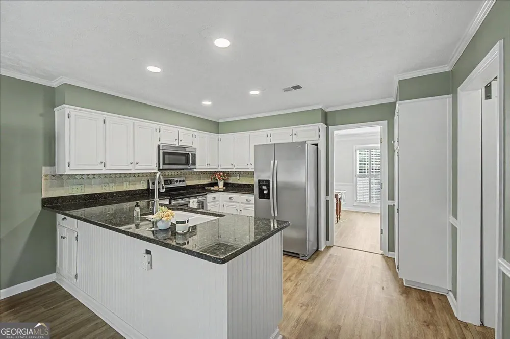 1820 N Chestnut Grove DR Marietta, GA 30066