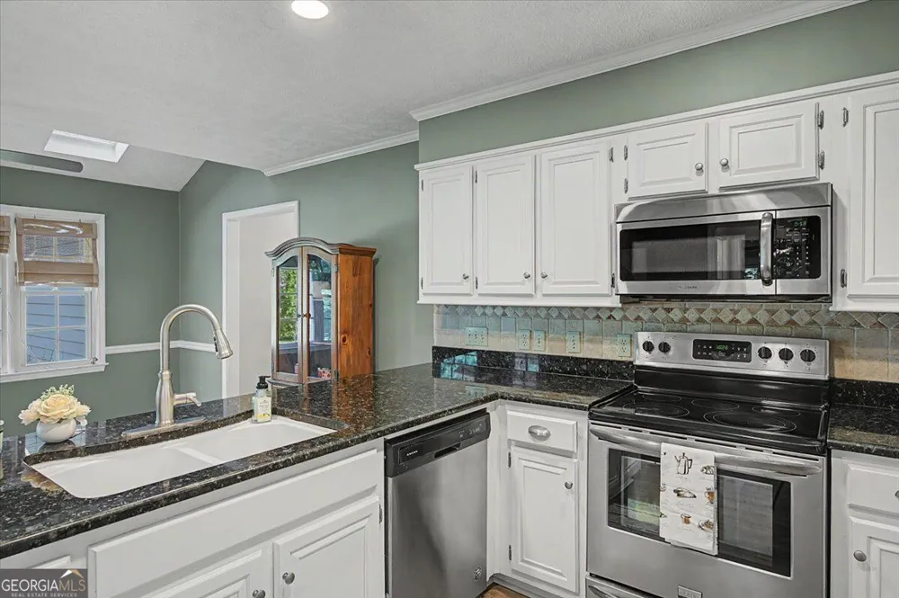 1820 N Chestnut Grove DR Marietta, GA 30066